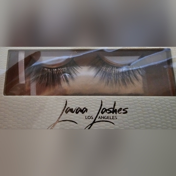 Battington Lashes/Lavana Lashes Set - Picture 8 of 8